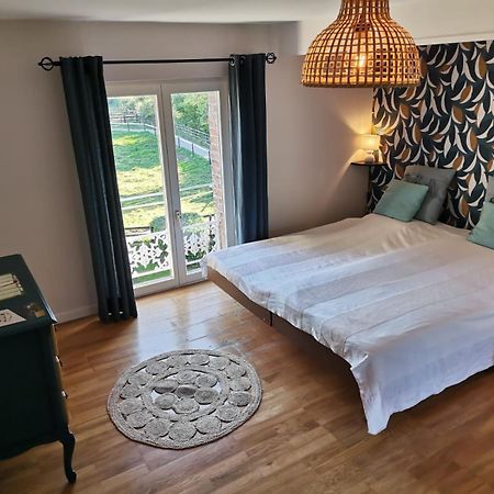 Manoir Du Taillis Bed & Breakfast Heugon Dış mekan fotoğraf